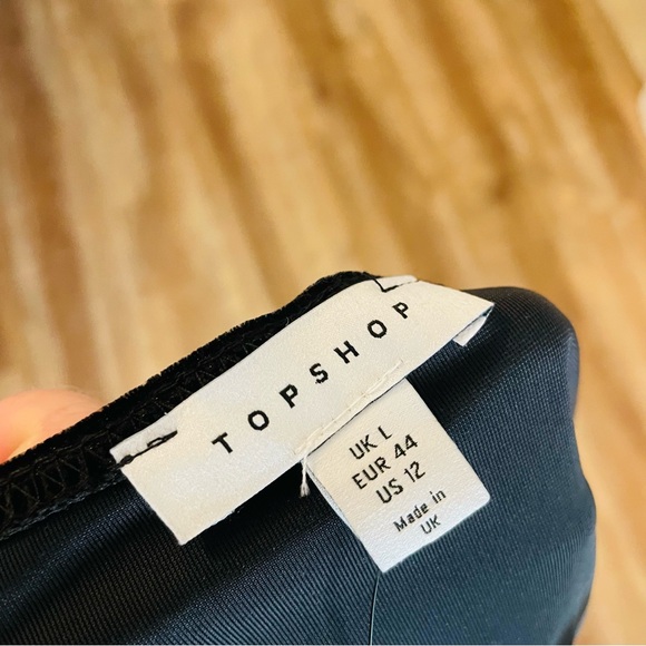 TOPSHOP Velvet Velour Tube Top - Picture 5 of 6